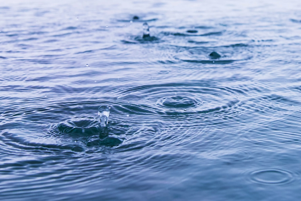E comme Eau