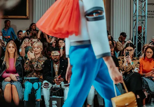 Le « wake up call » tant attendu pour le monde de la mode ?